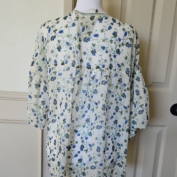 Floral Print Women's Top - Picture 6 of 6